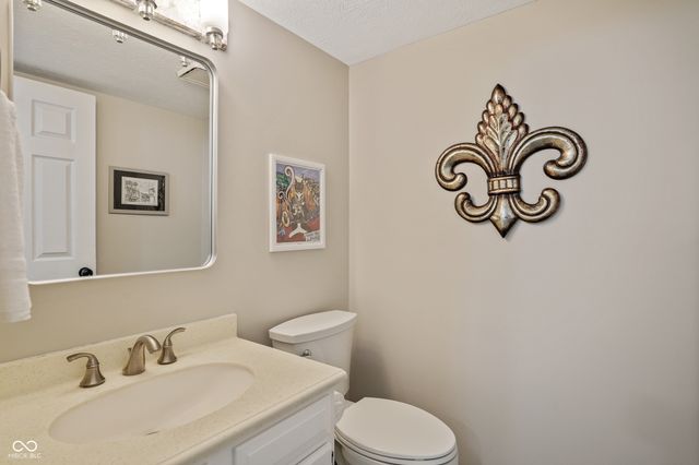 7572 Sycamore Grove Court, Indianapolis, IN 46260