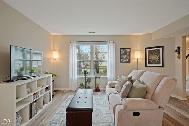 7572 Sycamore Grove Court, Indianapolis, IN 46260