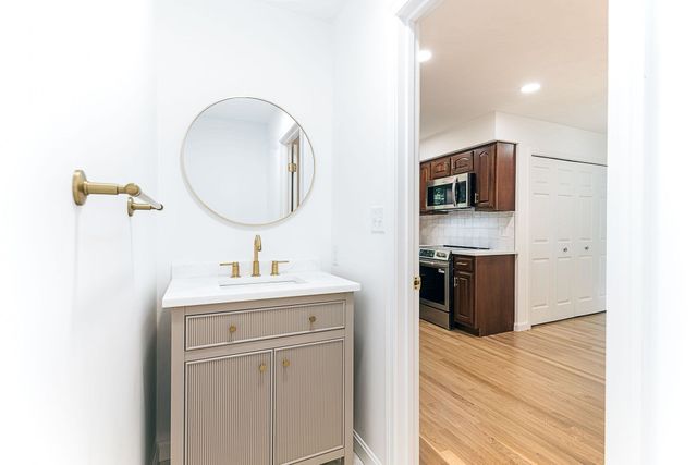 29 Oak Knoll Dr. 29, North Attleboro, MA 02760