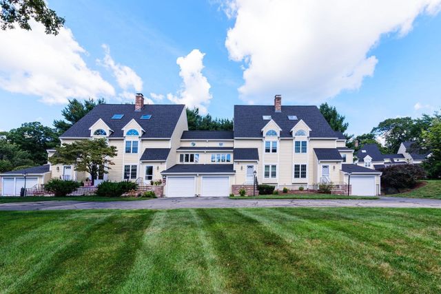 29 Oak Knoll Dr. 29, North Attleboro, MA 02760