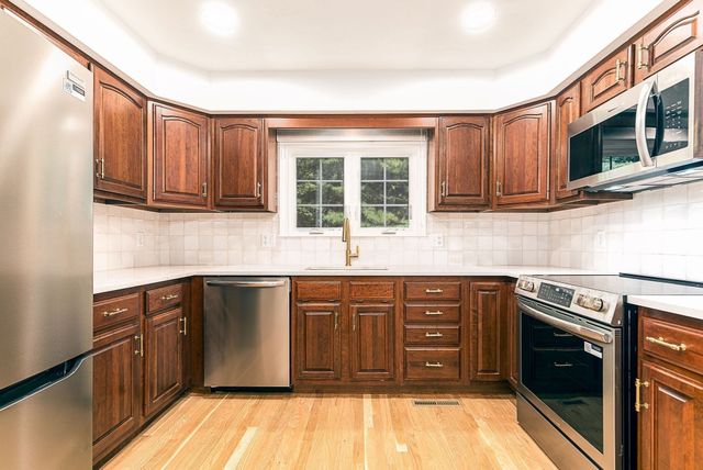 29 Oak Knoll Dr. 29, North Attleboro, MA 02760