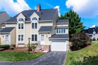 29 Oak Knoll Dr. 29, North Attleboro, MA 02760