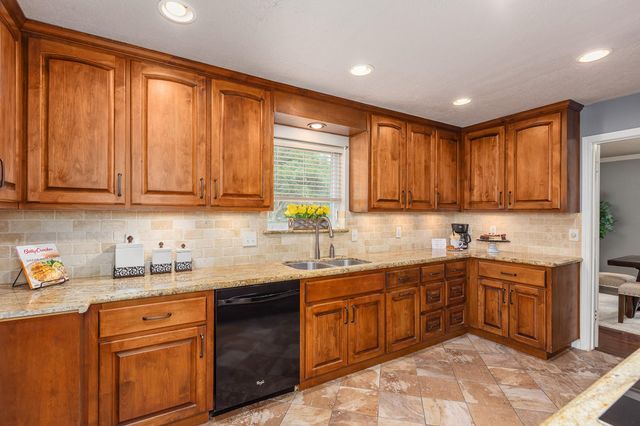 19139 Candletrail Drive, Spring, TX 77388