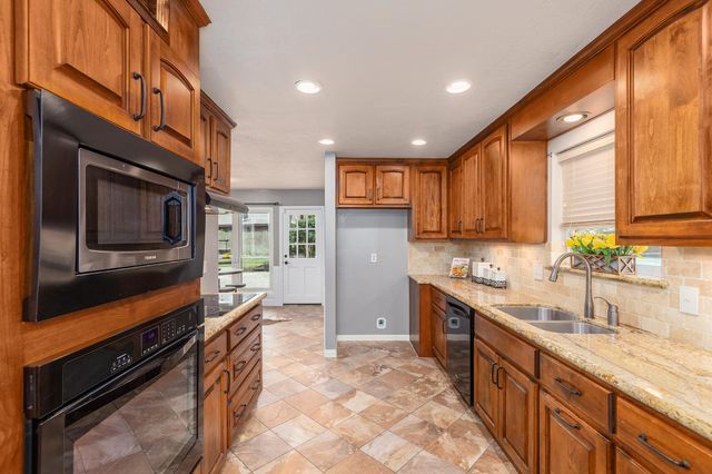 19139 Candletrail Drive, Spring, TX 77388