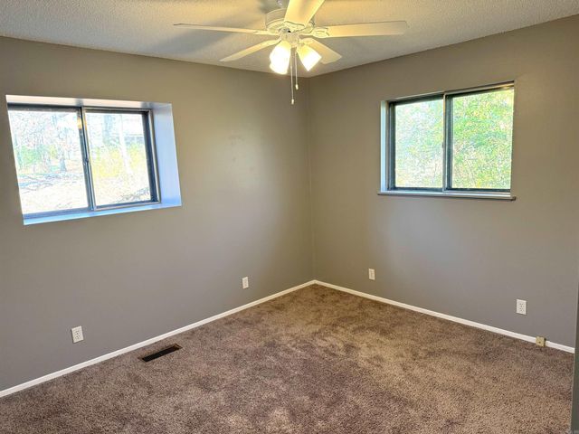 908 Oak Street, Mountain View, AR 72560