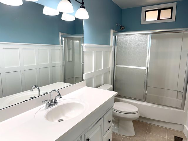 908 Oak Street, Mountain View, AR 72560