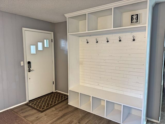 908 Oak Street, Mountain View, AR 72560