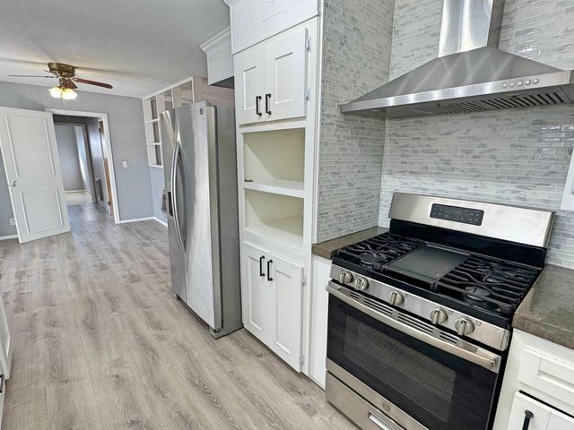 908 Oak Street, Mountain View, AR 72560