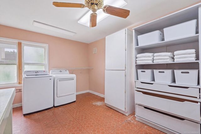 17W467 Portsmouth Drive, Darien, IL 60561