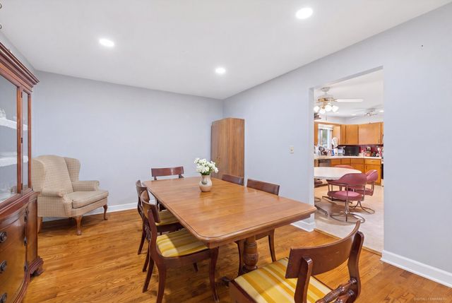 17W467 Portsmouth Drive, Darien, IL 60561