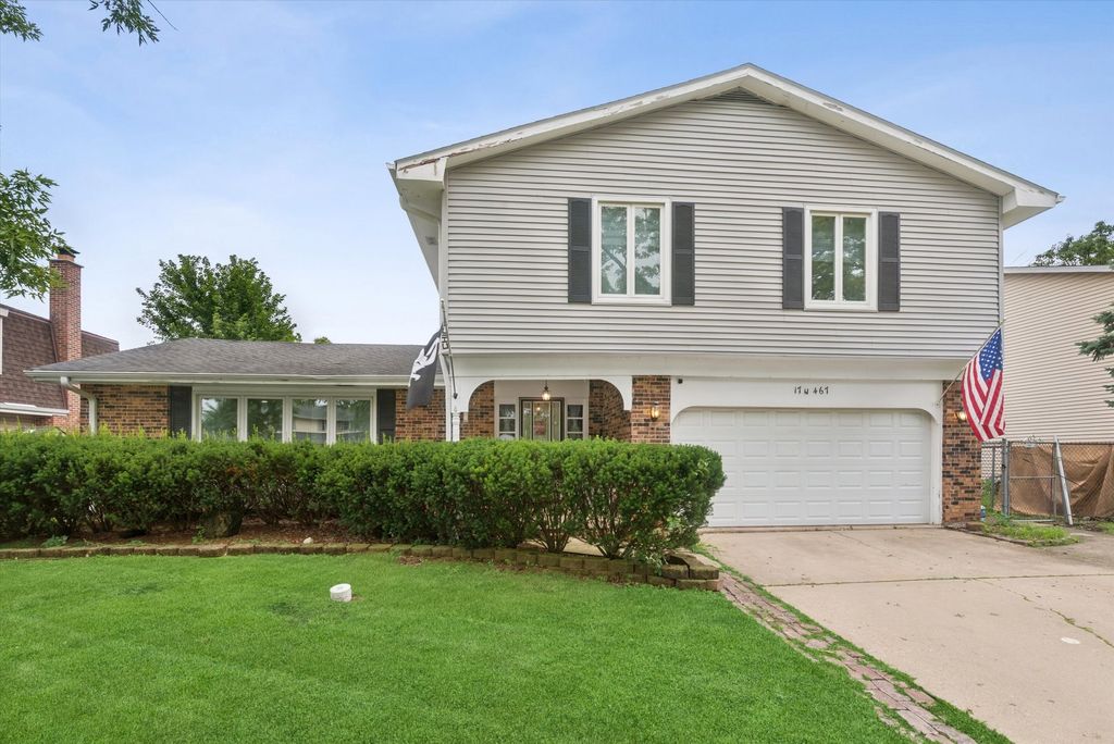 17W467 Portsmouth Drive, Darien, IL 60561 — photo 2