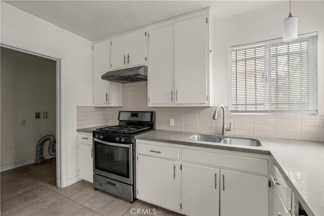 154 E 82nd Place, Los Angeles, CA 90003