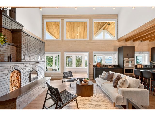 1441 MABEE MINES Rd, Washougal, WA 98671