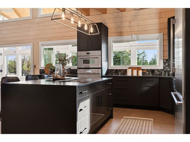 1441 MABEE MINES Rd, Washougal, WA 98671