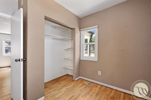 811 N 19th St, Billings, MT 59101