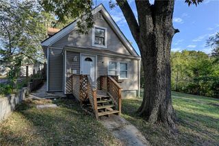 611 S Overton Avenue, Independence, MO 64053