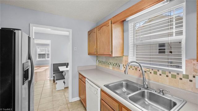 1743 Willa Place Drive, Kernersville, NC 27284