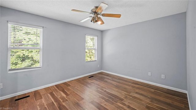 1743 Willa Place Drive, Kernersville, NC 27284