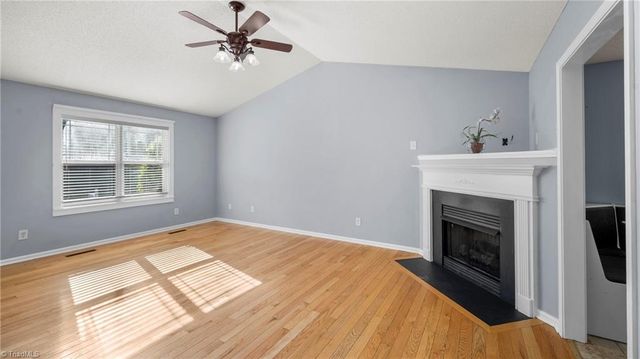 1743 Willa Place Drive, Kernersville, NC 27284