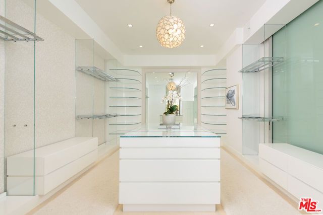 1609 Magnetic Terrace, Los Angeles, CA 90069