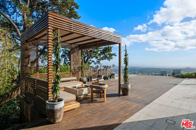 1609 Magnetic Terrace, Los Angeles, CA 90069