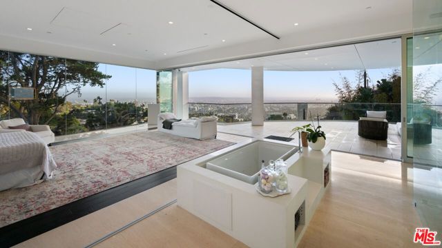 1609 Magnetic Terrace, Los Angeles, CA 90069