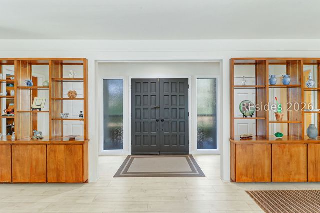 17 Salt Wind Way, Hilton Head Island, SC 29926