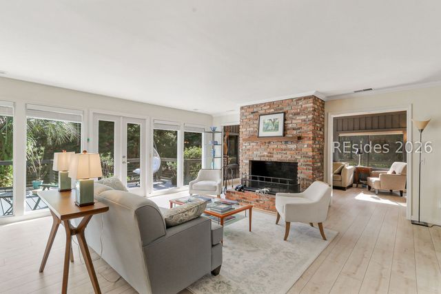 17 Salt Wind Way, Hilton Head Island, SC 29926