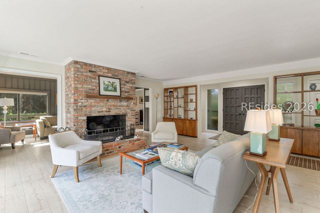 17 Salt Wind Way, Hilton Head Island, SC 29926