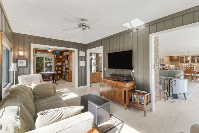 17 Salt Wind Way, Hilton Head Island, SC 29926