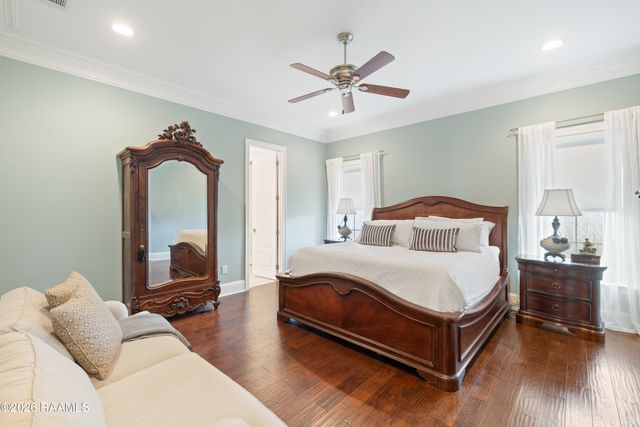 300 Cedar Lake Drive, Youngsville, LA 70592