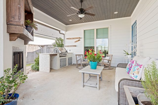 300 Cedar Lake Drive, Youngsville, LA 70592