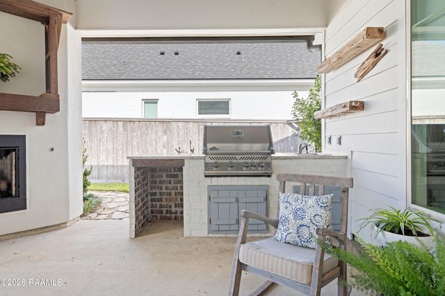 300 Cedar Lake Drive, Youngsville, LA 70592