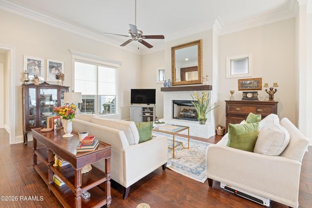 300 Cedar Lake Drive, Youngsville, LA 70592