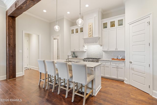300 Cedar Lake Drive, Youngsville, LA 70592