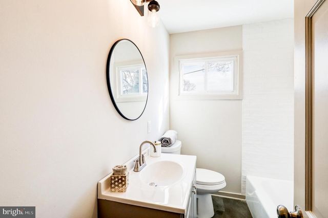 111 EVERETT AVE, Willow Grove, PA 19090