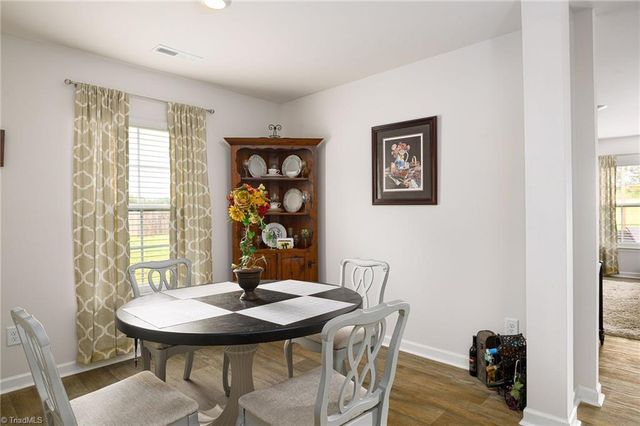 1242 Hickory Point Drive, Lexington, NC 27292