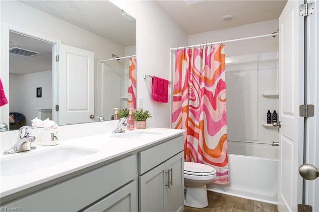 1242 Hickory Point Drive, Lexington, NC 27292