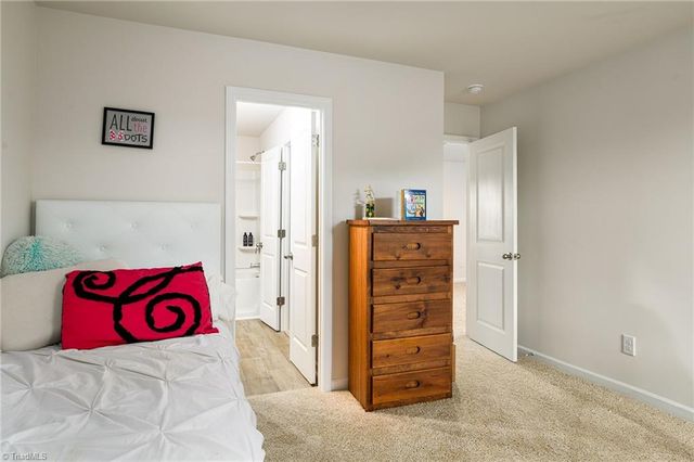 1242 Hickory Point Drive, Lexington, NC 27292