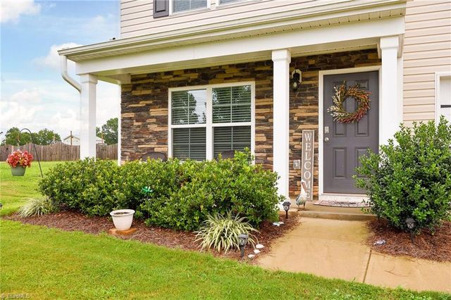 1242 Hickory Point Drive, Lexington, NC 27292