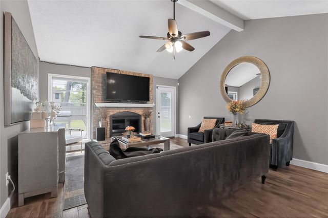 9802 Bayou Woods Drive, Baytown, TX 77521