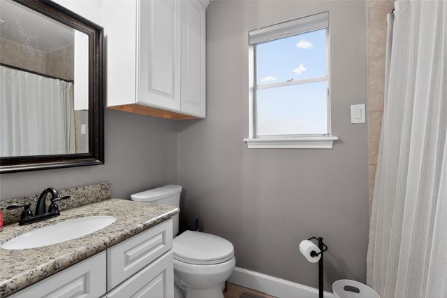 9802 Bayou Woods Drive, Baytown, TX 77521