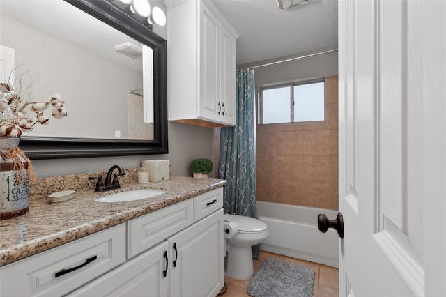 9802 Bayou Woods Drive, Baytown, TX 77521