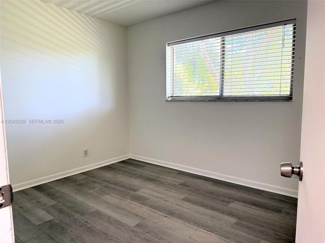 8560 N Sherman Cir 302, Miramar, FL 33025