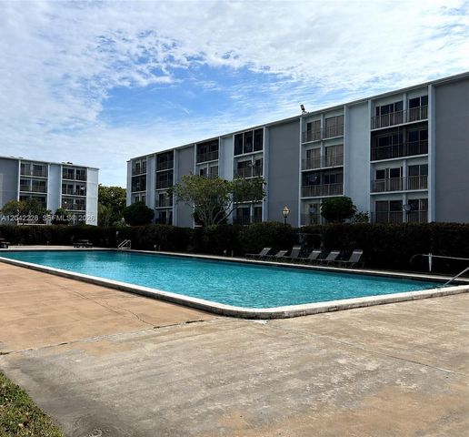 8560 N Sherman Cir 302, Miramar, FL 33025