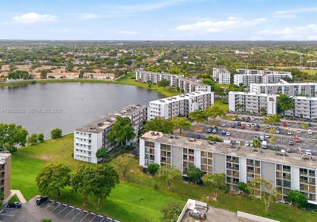 8560 N Sherman Cir 302, Miramar, FL 33025