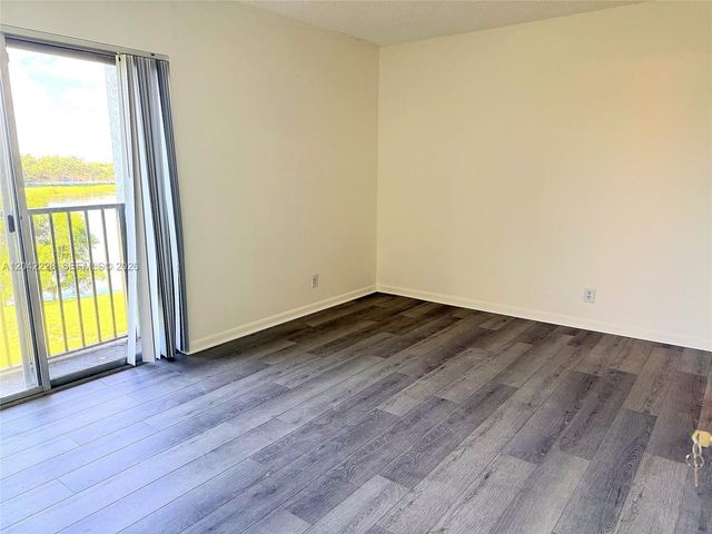 8560 N Sherman Cir 302, Miramar, FL 33025