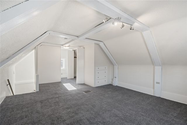 122 20th Street NE, Cedar Rapids, IA 52402