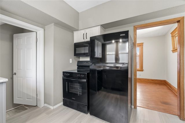 122 20th Street NE, Cedar Rapids, IA 52402