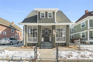 122 20th Street NE, Cedar Rapids, IA 52402